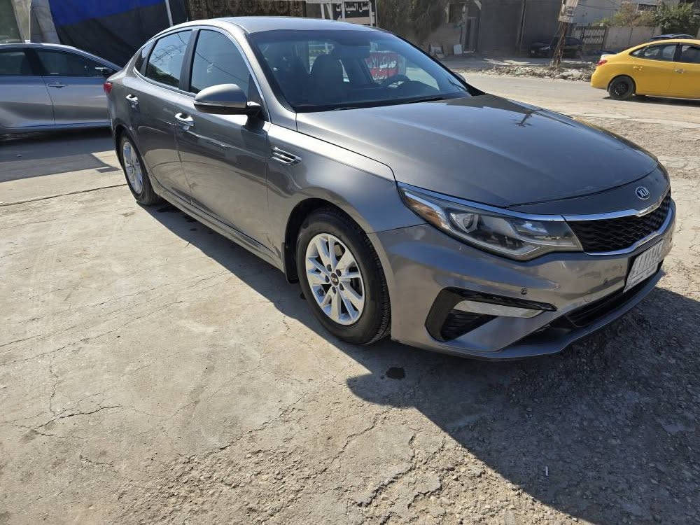 السلام عليكم اوبتما موديل 20  رقم معوقين سنه وينفك حجزها الضرر مؤشر بلصور فقط المؤشر مصبوغ والباقي كلين قطعه وحده مامبدل اي قطعه السعر 122  
***********
