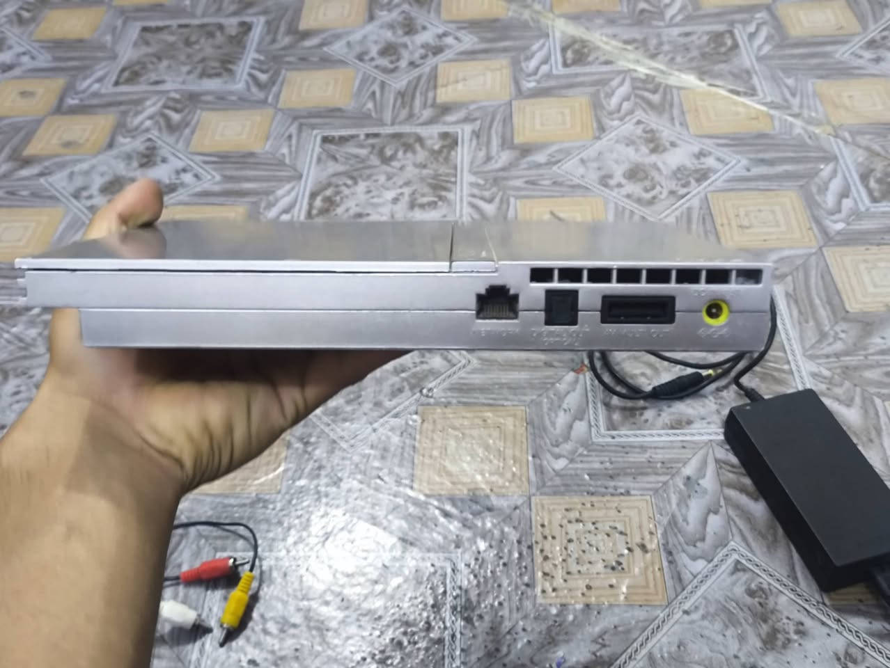 سلام عليكم بلي 2 جهاز نضيف وشغال كامل هوه وملحقاته وياه 3 فلاشات متروسات العاب جهاز لون مميز قراص يشتغل سعر 40 وبي مجال شي بسيط مكان ديالى


**إذا كنت صاحب هذا الإعلان وتريد حذفه لأي سبب، رجاءا أرسل رسالة إلى الدعم الفني**