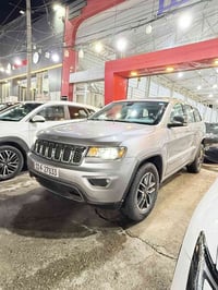 يهديكم معرض المميز لتجارة السيارات الحديثه آرق التحيات 🙏🌿.     ونخبركم...