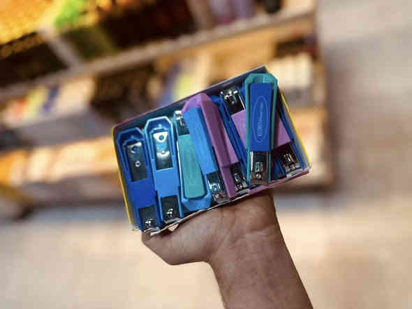 ‪✂️ وصلت تشكيلة مقراضات الأظافر الجديدة بأسواق السراي! ✨
أشكال وأنواع مختلفة… قوية، حادة، وتبقى وياك فترة طويلة 👍

🔸 مناسبة للنساء والرجال
🔸 جودة ممتازة وسعر يناسب الكل
🔸 متوفرة بكل الأحجام وبموديلات حلوة

ولا تنسون…
📦 خدمة التوصيل متوفرة لكل المناطق!

للطلب والاستفسار:
📲 *********** (واتساب)

أسواق السراي… كلشي جديد تلقاه يمّنا ✨
