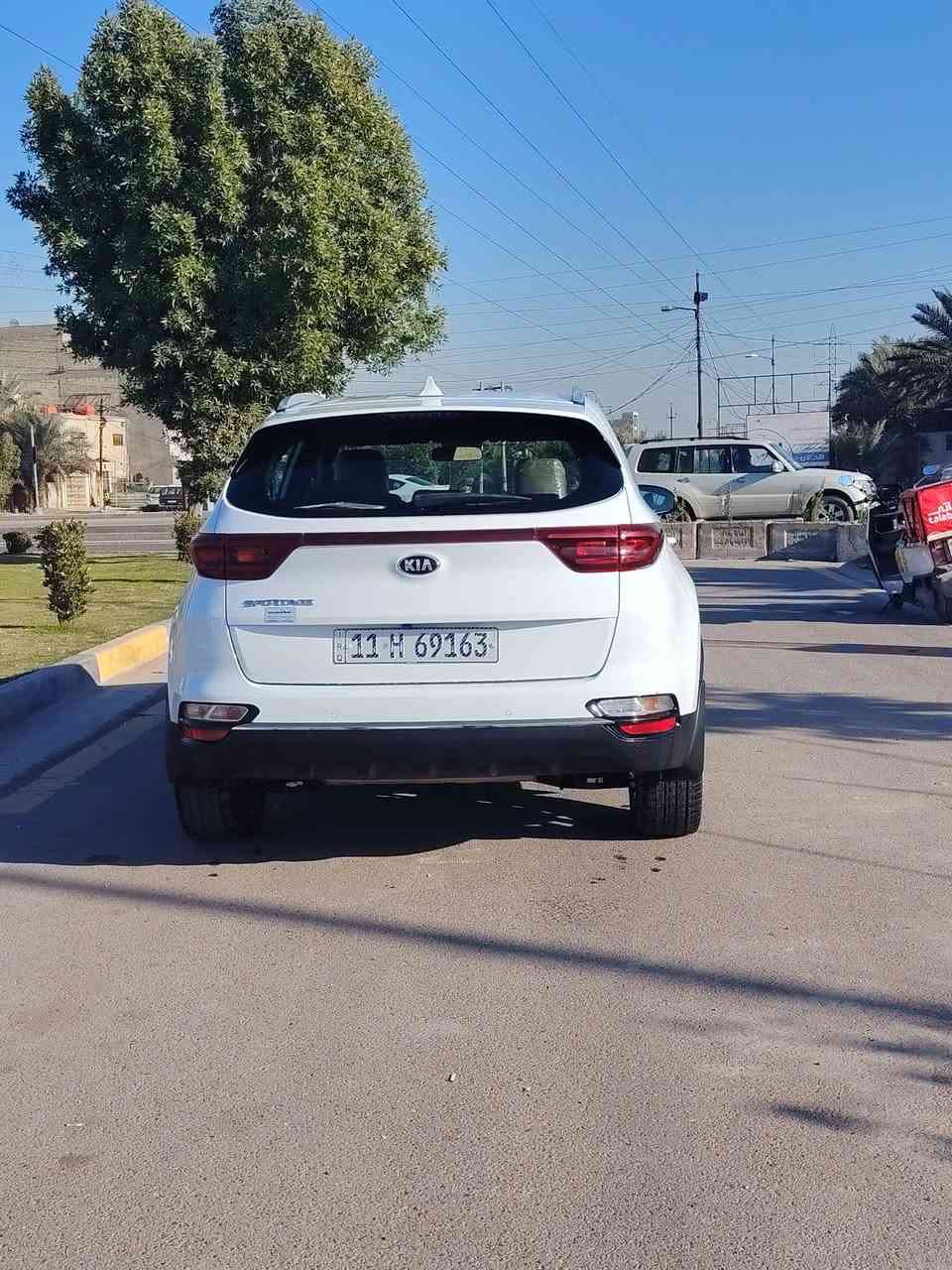 السلام عليكم ورحمة الله
للبيع كيا سبورتج ٢٠٢١ خليجي 
رقم بغداد انكليزي هزة وسنوية جديد 
مكفولة كفالة عامة من الضربة والصبغ والبارد 
كير مكينة صدر تخم تاير كله كفالة 
فول تحكم ستيرن
سويج عدد ثنين
حساسات خلفية 
مري شفط 
اشاير بالمري 
شاية ابل كار بلي 
داخل حمصي 
السبير منازل 
ماشية ٥٤ الف 
عارضها ب٢٠٣ وبيها مجال بسيط 
مكاني السيدية 
الشراي يتصل 
***********

