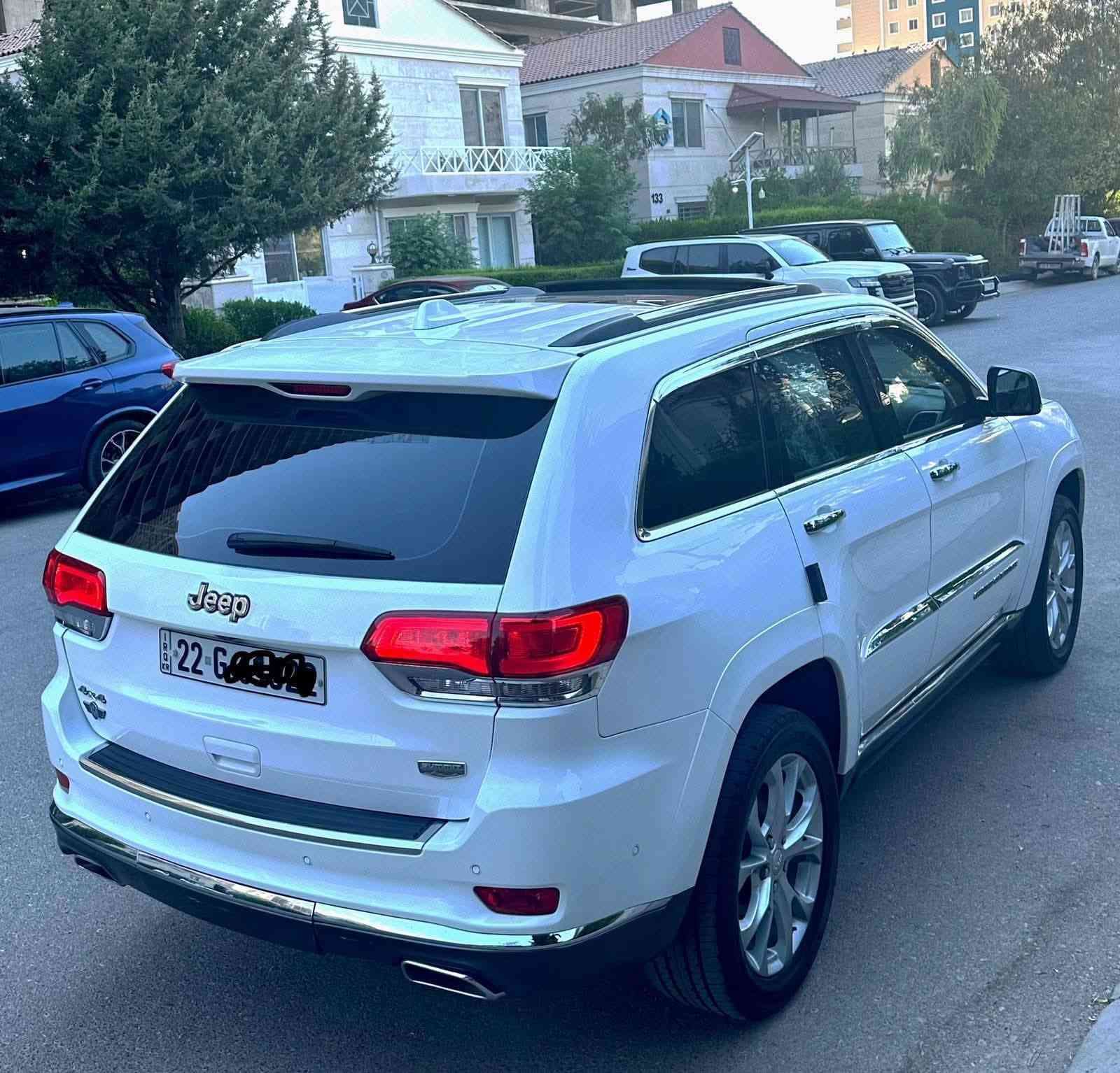 🚙 جيب سومات 2019 فول الفول خليجي 🇦🇪
📦 استلام شركة هارلم
📏 الممشى: 70 ألف كم (قابل للزيادة)
✨ السيارة بحالة شركة 100% – نعومة ما شاء الله ما تنوصف
🛞 نفس تايرات الوكالة لحد الآن
📍 وكالة أربيل
🔝 المواصفات 1/1 فول الفول 🔝
🌞 سقف بانوراما
🪵 سقف شاموا
🎶 سماعات Harman Kardon – 19 سماعة
📷 كاميرا خلفية
📡 حساسات أمامية + خلفية
💡 لِد أمامي
🔦 لايت عالي ناصي + زينون
🎥 بروجكتر وولد
🛑 رادار
🪞 مرايا شفط + إشارات بالمرايا
🧠 أنظمة قيادة متعددة
🛞 ستيرن كهرباء + شفتات
💺 كشنات جلد سومات
🔥❄️ كشنات تدفئة + تبريد
🔥 تدفئة ستيرن
📦 خزن كشنات 3 وضعيات
🧳 جنطة كهرباء
🦶 دواسات كهرباء
🅿️ صف ذاتي (Auto Park)
👀 نقطة عمياء
🛡️ نظام عدم الانزلاق
💿 CD عدد 12
🎨 جلد لون قرميدي فاخر
🔩 جكات
⚙️ المحرك:
🔧 6 سلندر 3600
💪 قوي وناعم
💸 ما يحتاج ربع دينار مصرف
🎯 السيارة مكفولة من الصبغ شرط الفحص
🔍 بيها كم تكحيلة بسيطة جداً لا تُذكر
🔥 باختصار: فوووول الفول وما ينلگى مثلها 🔥...
السيارة باسمي/ مكاني بغداد
  *********** متواجد واتساب
