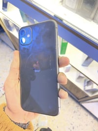 آيفون ١١ • ١٢٨ جيجا • شاشة خطوط