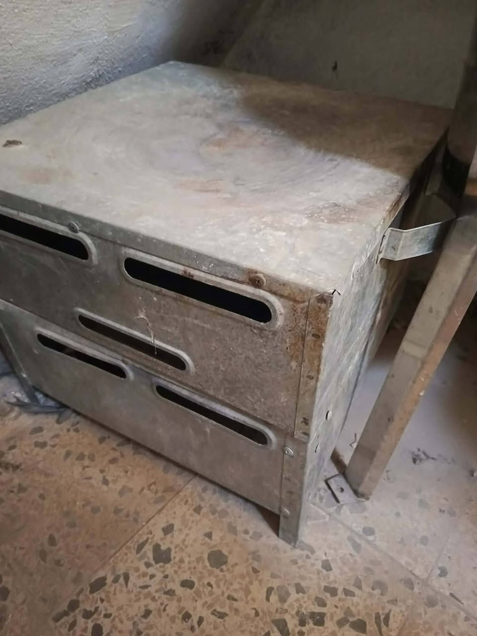 غراض للبيع بلموصل
 سعرهن مكتوبه رجا لاتجي خاص
الشراي يتصل عل الرقم
***********
حي التحرير
