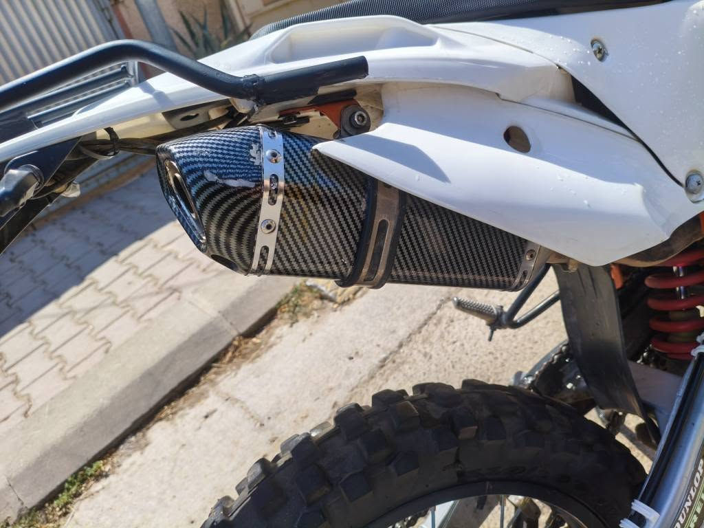 سڵاوتان لێبێ.
Crx 2025  300cc
خۆم پار بە سفری دەرم کردووە
تاقم لەزگەی کاملی لەگەڵایە بۆ جوانی لێمکردۆتەوە. هەرکەس ویستی بیبات.
مەکینەی 300 ی حەقیقیە. زۆر بەقوەتە لەقوەتی خۆر بێزارە.
زۆر جوان و پاک ماوەتەوە بێ مەسرەفە سلف لێدە و لێخوڕە.
*ڕۆنی لیکوی مۆڵی تێکراوە تایبەت بە ماتۆڕ تا 5 هەزاری تریش کێشەی نییە لەسەری بڕۆی.
 *خزمەتی چاک کراوە عەزێتی نەیراوە فەسڵەو شتیشی پێنەکراوە. مەکینەی سفرە و ئیسپانەی بەرنەکەوتووە. بەشەرتی نەکرانەوەو دوکەڵ و دار و بەرد.
*ئاوێنەی تایبەت بە قەفازی لەسەرە نالەرزێ وەک ئاوێنەکانی تر..
*درعی دەسی دەرەجەیەکی لەسەرە ڕونگی کاربۆن فایبەرە.
*ساڵانسای سپۆرتی لەسەرە سەوتی زۆر خۆشە سێ دەرەجە سەوتی دەسکاری ئەکرێ .
ئەشکرێ بە کاتم.
سعری 9 گەڵا و معامەلەیەکی برایانە
*شوێنم سلێمانییە .
واستاپ و ڤایبەریشی لەسەرە
*********** السليمانية, العراق
