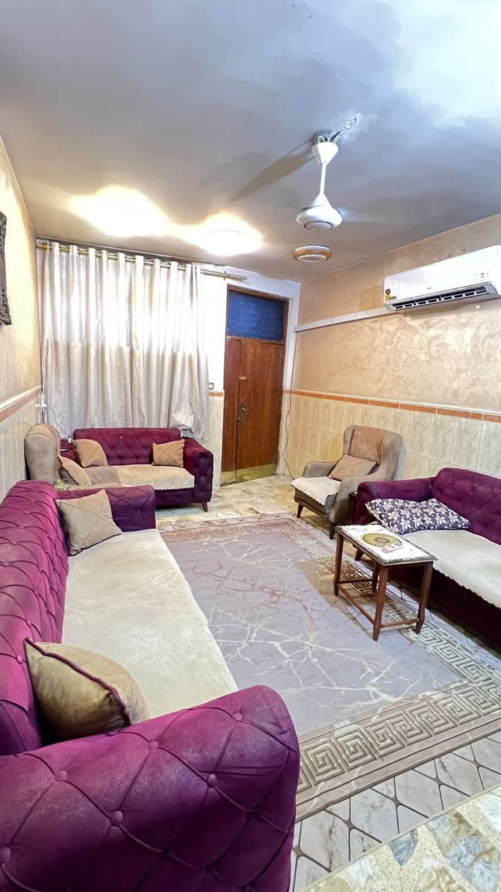 السلام عليكم
للبيع بيت 🏠
المساحة : 75 متر الواجهة 3.75 والنزال 20
الموقع📍: الشعب الكويتي خلف مجمع النخلة شارع نظيف و واسع وكدام البيت حديقة ماكو بيوت موقع مميز
المحتويات : كراج +استقبال+ حولي ( يرهم يكون مطبخ+ خدمات+ غرفة
الطابق الثاني: غرفتين نوم وخدمات
السعر🏷️: 210وبي مجال للشراي
***********
