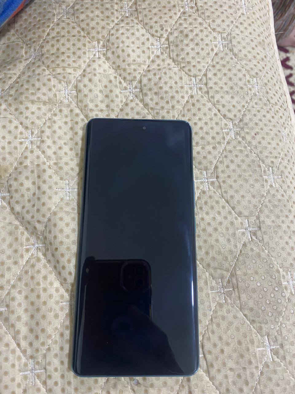 السلام عليكم. هونر X9c للبيع الجهاز بعده جديد 
بغداد حي العامل السعر265

***********
