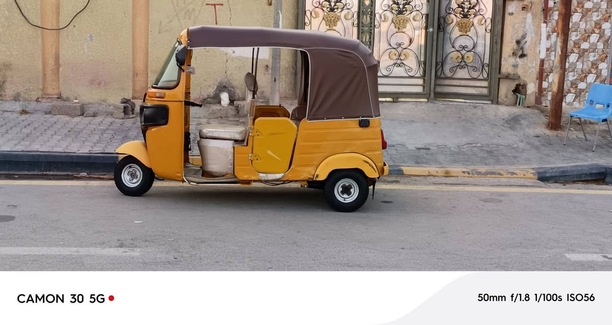 يالله سلام عليكم شباب تكتك للبيع موديل عشرين للبيع مستعجل على بيعته مصبوغه عام تجي وشوف بعينك 
مكان كوت مركز المحافظة حي الحوراء الأولى قرب محطة الكهرباء رقم الهاتف *********** دراجه جاهزه كبل الشارع
