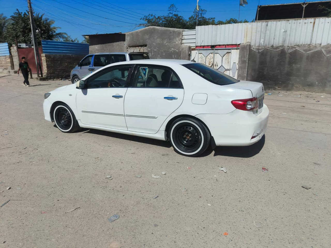 سلام عليكم كورلا موديل 2013 وارد خليجي سياره مكفوله من ضربه القويه بيه رشات قليله كير محرك كفاله 1800 تخم تاير حداده جديده سياره جاهزه *********** السعر 88 البصرة, العراق
