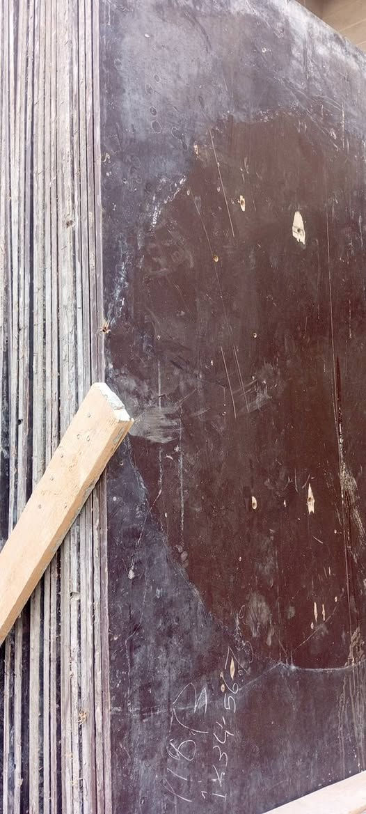 بلاويت للبيع كيج 18روسي أول دكه مكاني حله الاتصال ***********
