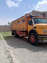 توجد سيارة جاهزة للاجار لنقل الحنطه الى سايلو عنه الاتصل 07863275733