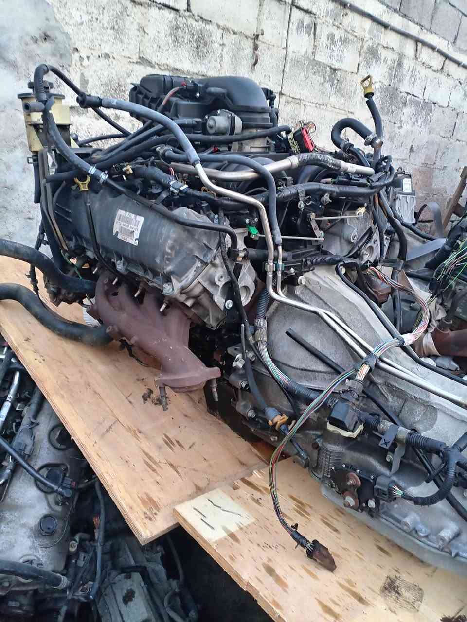 يتوفر ادوات وكير ومكينة فورد اكسبيدشن
العنوان السليمانية المنطقة الصناعية خلف كراج بغداد القديم لأي استفسار يرجى الاتصال على الأرقام التالية ***********
***********
