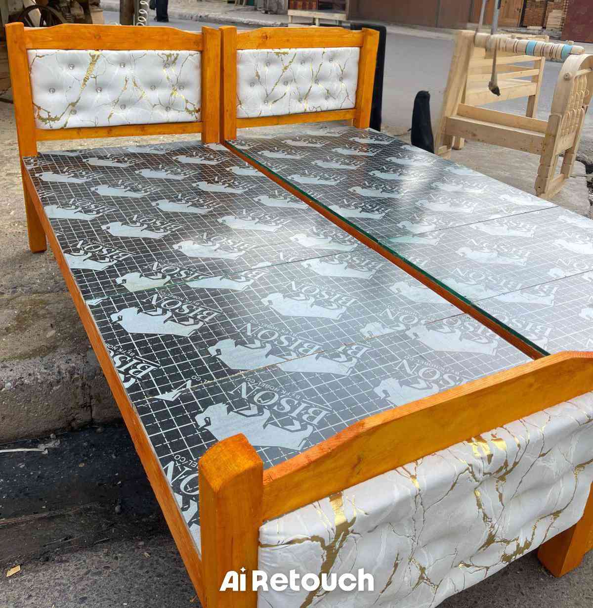 تخت نفر جديد #السعر50الف متوفر توصيل.فقط
شرط اذا ما نفس الصوره والمواصفات يرجع 
للحجز ارسل العنوان ورقم خاص


**إذا كنت صاحب هذا الإعلان وتريد حذفه لأي سبب، رجاءا أرسل رسالة إلى الدعم الفني**