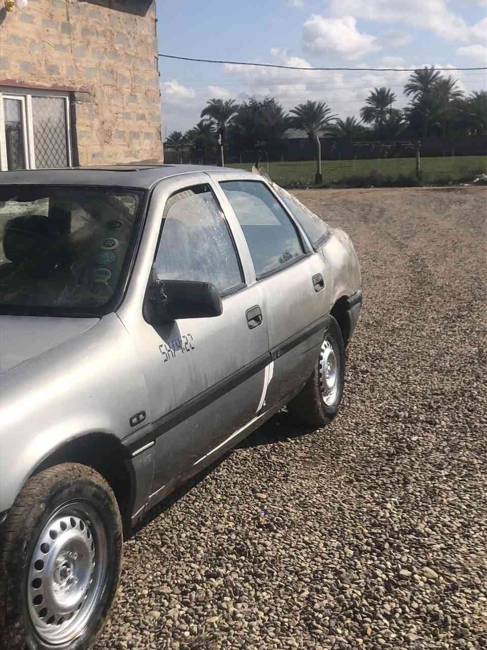 السلام عليكم فكترا ماسحه موديل92 سياره محرك كير شرط كهربائيات شغاله كلها مابيها خياس السياره رقمها فحص راعيها موجود بتكريت بس ماعندي رقمه ابيع عل وضعها هيج سياره عايزها جامه الوره مكاني سامراء السعر10 وبيها مجال او اتصال ***********
