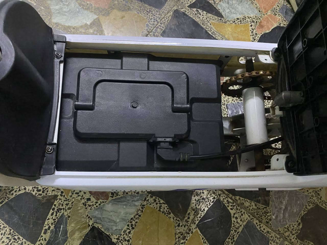 السلام عليكم دراجة شحن نضيفة 4 بطاريات
سعر 200 وبيها مجال حك الجيه مكان بغداد حي العامل

متواجد واتساب ***********
