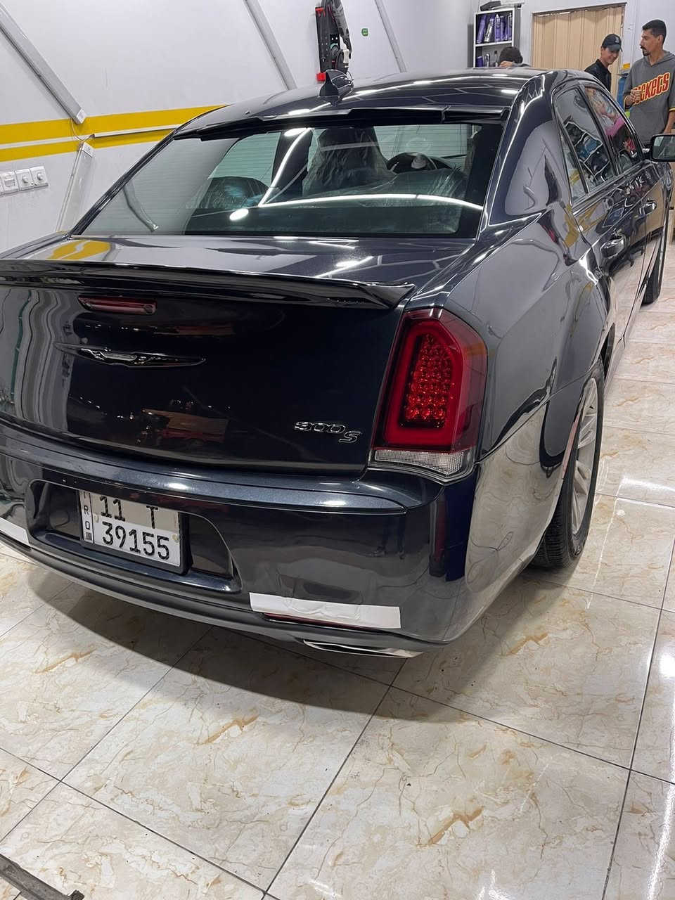 كرايسلر (اوباما) رقم بغدادالجديد
الموديل 2019اصل🪬

                

المسافة المقطوعة٩٠ميل   فقط 
اللون اسود غير محدد
حجم المحرك 3600

السيارة -  حادثها بارد بل جملغات الخلفيه 

مواصفات السيارة
•  حساسات امامية . 
•  مصابيح امامية زنون مع  بلوجكترLED . 
•  ويل قياس 18 أنج . 
•  حساسات خلفية .  . 
•  شاشه كبيرة مع نظام ملاحة نفكيشن GPS .
•  سستم صوت كامل مع دمام خلفي 
•  كراسي جلد طبيعي شعار S
•  مقاعد أمامية كهربائية عدد 2 .  . 
•  مقاعد أمامية تبريد وتدفئة . 
•  تشغيل عن بعد .  . 
•  تدفئة ستيرن . 
•  محدد سرعة .  . 
•  كاميرا خلفية دوارة.  
•  دخول ذكي (بصمة) 245 وبيها مجال
رقم *********** بغداد الطالبيه
مكلف ب النشر
