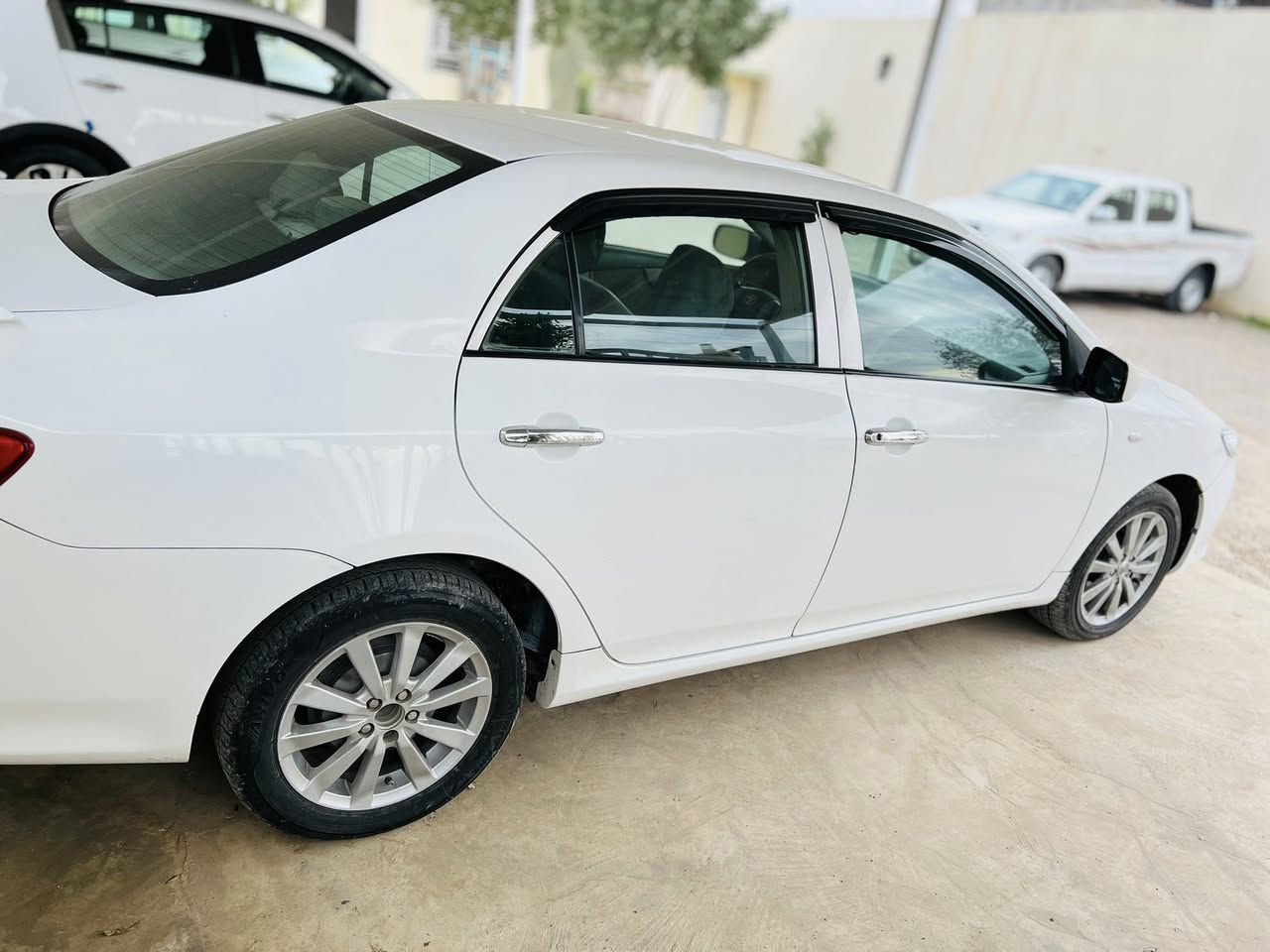 كورلا 2009 رقم بغداد بسمي
بيه صبق احزام موجود سونار 
صبغ مال تكشير مودعم 
السياره حلوه بشكل 
تخم تاير جديد 
محرك مكفول لاتنقيص ولا تبخير 
محرل 1600 
غرفه السياره حلوه بشكل 
سنويه جديده لحد 29
جام جوبي كهربائية كلهه شغاله 
السعر خاص 
***********
