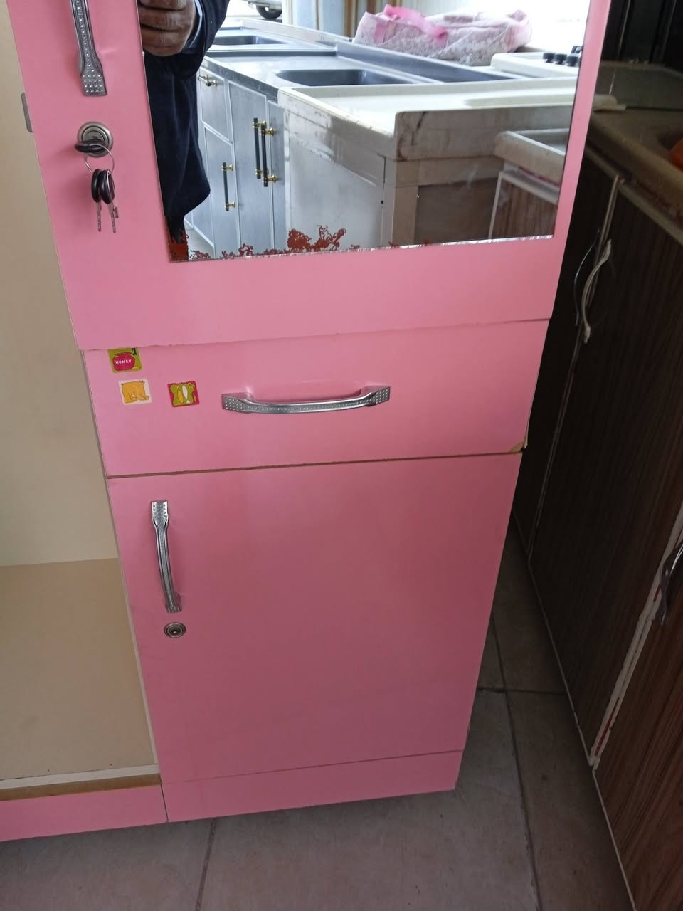 كنتور بابين جدا نظيف هفلان قرب جامع سيد طيب ***********
