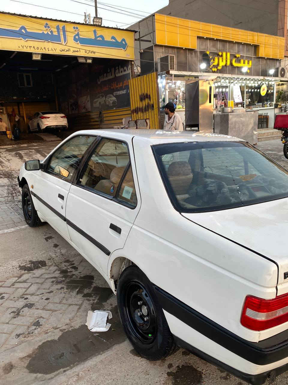 جيلكس 2010
سياره مكفوله بيها طختين 
صدر ٨٠ بل ميه 
تخم ويل وتاير جديد 
تخم نوزلات بيضوي وتخم بلك وفيت بم منضومه كامله 
تبريد شغاله 
شاشه وسستم سماعات 
مكينه وكير فرنسي 
سياره جديد بمعنى الكلمه بيها طختين كلش بسيطات فقط لاغير 
سياره كلشي بيها جديد 
دشبوله كله شغال ماكو كلوب بيه طافي 
ماعدا كيج البانزين 
سياره جديد فيشها تفرعاتها كله بلادي 
رقم وسنويه انكليزي هزه جديد سياره مناقصه برغي 
سعرها 45 وبيها مجال قليل 
مكان السياره الدوره حي الصحه 
***********
