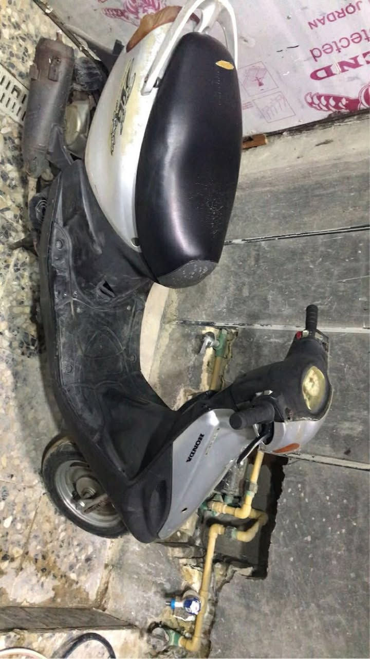 سلام عليكم ماكس قجمه كفاله البيع عنوان بغداد العبيدي 
سعر ٤٠٠ بيه مجال حك جيه 
رقم *********** واتساب
