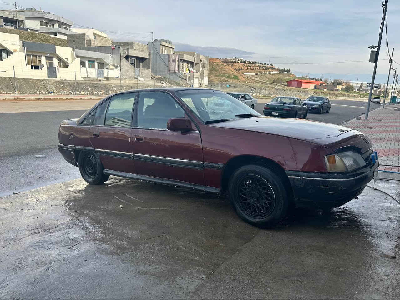 ***********ئو پل ئوميگه علوج
فرؤشتو گؤرينه وه له سه ر دل گرتن
موديل 1990 مه كينه 20
گيرو مه كينه به شه رت فيته ر
ئه كسلو ئينفلو به شه رت 
بي ته قه و ره قه. كامل سه ياره كه مه زبوته له سليمانيم *********** السليمانية, العراق
