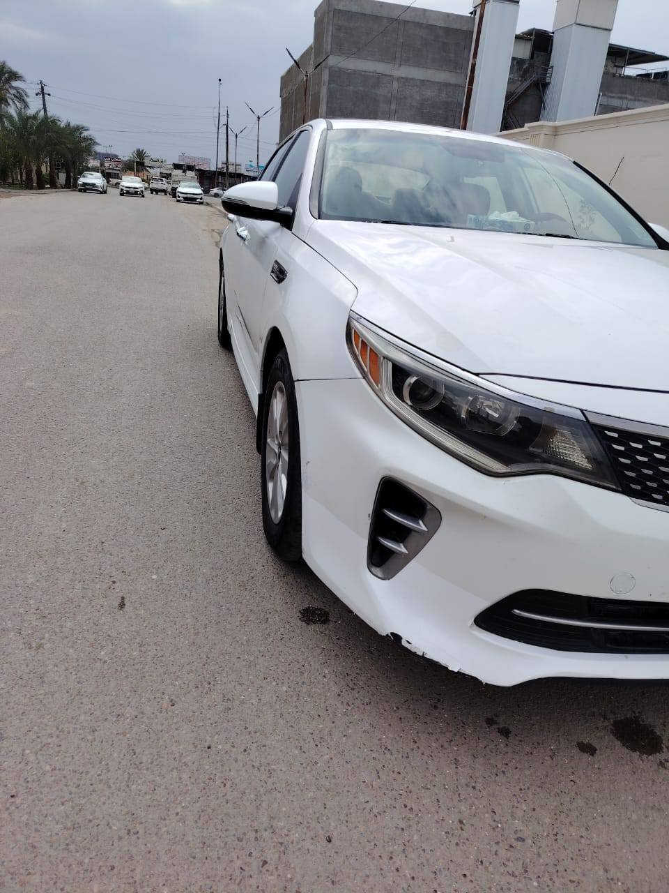 سلام عليكم
للبيع اوبتيما 2016 مواصفات fe
امريكي 2400 محرك وكير ما مفتوح  على وضع الشركة 
صدر ممتاز 
اشاير مري+شفط
شاشه كامره
تبريد شغال  
مانع انزلاق
 تحكم ستيرن جهتين

سياره بيهه: حادث من امريكا الدعامية الخلفية
وصبغ باب وجاملغ عكس السايق
سعر: ١١٧
مكان السيارة بغداد/ حي الغزاليه
للاستفسار الاتصال على الرقم
 ***********
