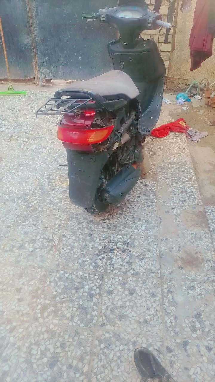 سلام عليكم فراشه البيع نضيفه كفرات
موجوده تراجه نضيفه تجي وتشوف مفتوها 
مراه واحده بس والفات .مكان كوفه علوات فحل ماتواجد على فيس رقم ***********
