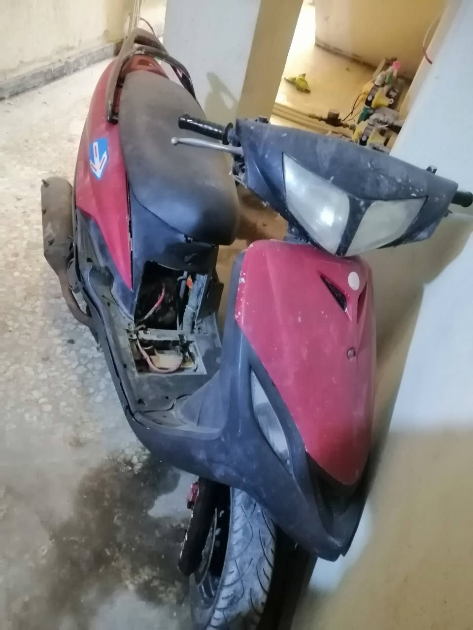 دراجه للبيع ١٤٠
كاطعه ناريه
ع حطتها السعر ١٧٥ وبيها مجال الشراي يتفضل يتصل  
***********
