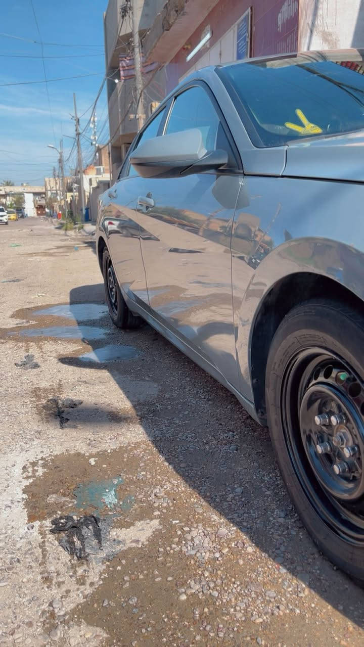 السلام عليكم
النترا 22 لون سمنتي وارد أمريكي حادثة جاملاخ بارد والباب بيه بارد مو كله  جهة السايق السيارة نص فول حساسات يمنى ويسار امامي خلفي 
نظام ذكي تشغيل عن بعد 
بيها بالعراق طخة بالبنيد صغيرة ماشية 82 
مكاني بغداد الكرخ السعر 145 بيها مجال بسيط(رقم ) ***********
