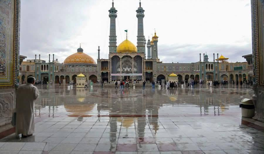#كــروبـات_ايـران_سـياحـي_ديـنـي

    #مـن_شـركـة_سما_الهنديه_للسفر_والسياحه

         #بـاصـات_حـديـثـه_بـر_vip

     #سارعو_بالحجز_مقاعد_محدوده

                   ⏰بتاريخ 29/6/2026

#قم_مشهد_نيشابور_11يوم_ب190_الف

#قم_مشهد_نيشابورذهاب_طيران_عوده 
#طيران_بسعر_500الف_كل_يوم_خميس 

            #مــلاحـظـة

#قــم4ايــام_3_الـيـالـي
 
#مـشهـد_5_ايـام_4_الـيـالـي 

#ملاحظه_ثلاث_وجبات_طعام_في_مشهد_يوميا_داخل_الفندق

#ملاحظه يتوفر نظام الاقساط المريح لحاملي ماستر كارد  الرافدين
_____________________________
-البرنامج بالتفصيل/
(اليوم الأول) 🚟 التجمع عند باب الشركة والانطلاق نحو الحدود العراقية الإيرانية ومنها إلى مدينة قم المقدسة ______________________________
(اليوم الثاني) 🚟 الوصول استلام الغرف بعد الساعه الثانيه عشر ظهرا وعنده العصر ذهاب الى زياره سيده معصومه 
_____________________________
(اليوم الثالث)
لأداء المزارات إلى بيت النور بيت السيدة 
معصومة والمكان الذي توفت فيه وقبور أربعين علوية موسى المبرقع ومسجد جمكران مقام الأمام المهدي عجل الله فرجه الشريف 
_______________________________
(اليوم الرابع)  تسليم الغرف والاتجاه الى مدينة مشهد المقدسة 🌇 قبل الوصول الى مشهد زياره مدينة نيشابور قدم امام رضا عليه السلام
______________________________
اليوم الخامس  🚟 الوصول استلام الغرف والاستراحة وعصرا الخروج لزيارة الامام الرضا عليه السلام
______________________________
اليوم السادس 🚟 التوجه لزيارة ياسر وناصر إخوان الإمام الرضا عليه السلام وشراء العسل الطبيعي وجولة تسوق من مول كوك وبعدها جوله سياحيه الى جبل النور ☑️
_______________________________
اليوم السابع 🚟 الخروج بجولة سياحية الى حديقه الزهور والطيور 🌺🍄🐓🦜🦆
_______________________________
اليوم الثامن) 🚟 جوله سياحيه الى باغ مشهد  وبحيرة چاليدره 
______________________________
اليوم التاسع  تسليم الغرف و التوجه الى قم المقدسة 
___________________________
(اليوم العاشر ) 🚟صباحا زيارة الوداع لحرم السيدة معصومة عليها السلام وبعد الظهر تسليم الغرف للعودة الى ارض الوطن ____________________________
(اليوم الحادي عشر) 🚟 صباحا الوصول الى العراق الحبيب متمنين لكم قضاء اجمل الاوقات تاركين اجمل الذكريات بصحبتنا 🪁
_____________________________
البرنامج يشمل
-السكن بفنادق حديثه ومميزه

-علماا يكون استلام الغرف عند الساعه الثاني عشر

-الاطفال دون 10 سنوات بسعر150 الـف  مقعد فقط  

-ثلاث وجبات طعام في مشهد فقط 

- السكن ثلاثي ورباعي وخماسي ومن يرغب
بغرفة مزدوجة اضافة 50 الف 

غرفة سنكل 150 ألف عراقي

الشركة توفر مترجم للمراجعة في الامور الطبية مجانا عافاكم الله
📍للحجز يرجى زيارة موقع الشركة أو الأتصال على أرقام
#بابل_حي_الحسين_مجاور_مطعم_ارض
*********** حجي زيد
*********** حجي زيد 
*********** خدمة الزبائن 
_________________________________
ملاحظة : دوام الشركة كل يوم من الساعة 9:00صباحا الى الساعة 11:00ليلآ
