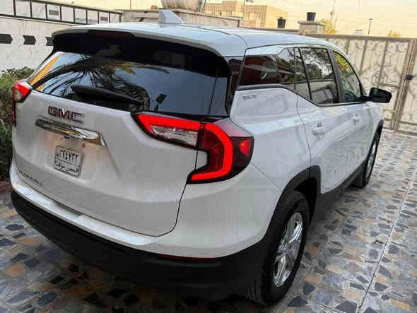 السلام عليكم جمسي تيران للبيع 
السيارة بدون رقم منفيس بسمي 
موديل 2024
الون ابيض
ماشيه 7000miقابل الزيادة
مواصفات عاديه
صورالحادث بل منشور تبديل بنيد فقط 
بارد بالجاملغات ايرباك دركه فقط 
السعر 173$ وبيه مجال￼
مكاني الامين الثانيه
رقمي الاستفسار *********** بغداد
