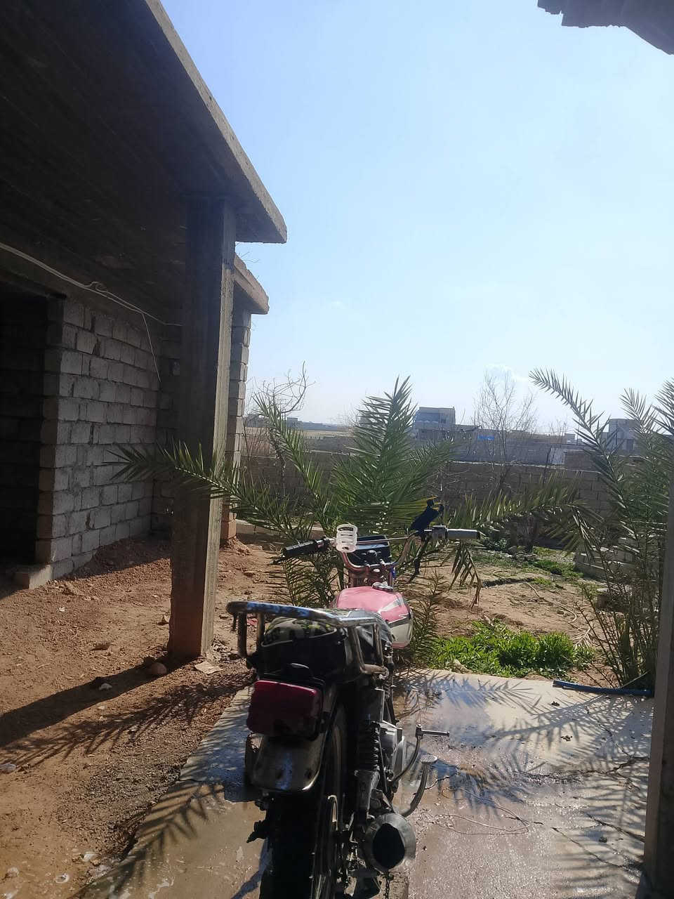 سلام عليكم موطور البيع شرط هندر وحد ننضافه فول ***********
