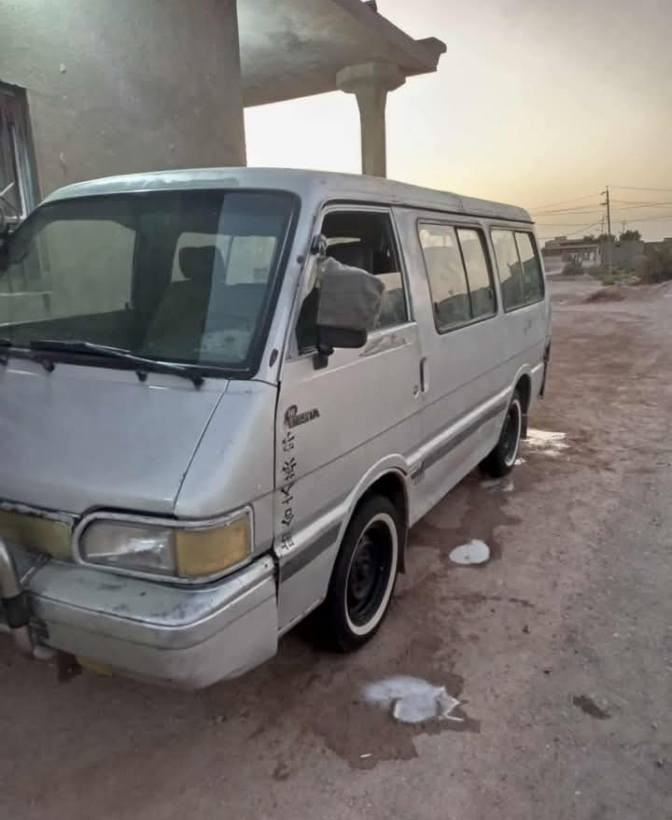 كيا بستا البيع تخم تاير جديد مقدم جديد دواخل بريجو السعر/38
***********
