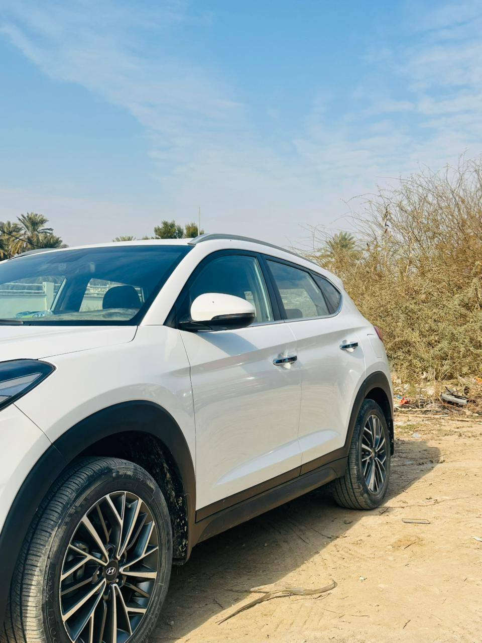 توكسان 2019 الكاصد بصمة فول قماره حديد ماشيه 100 الف  قابلةللزيادة 
مكينه 2000 
بصمة ابواب 
مقاعد كهربائية اثنين 
حساس خلفي 
تبريد امامي وخلفي 
خمس عدسات 
مري شفط 
ترحيب على بعد 
رقم بابل 
السعر 215 ورقة 
اي استفسار على الرقم 
*********** 
مكاني بابل  
غير متواجد على الفيس
