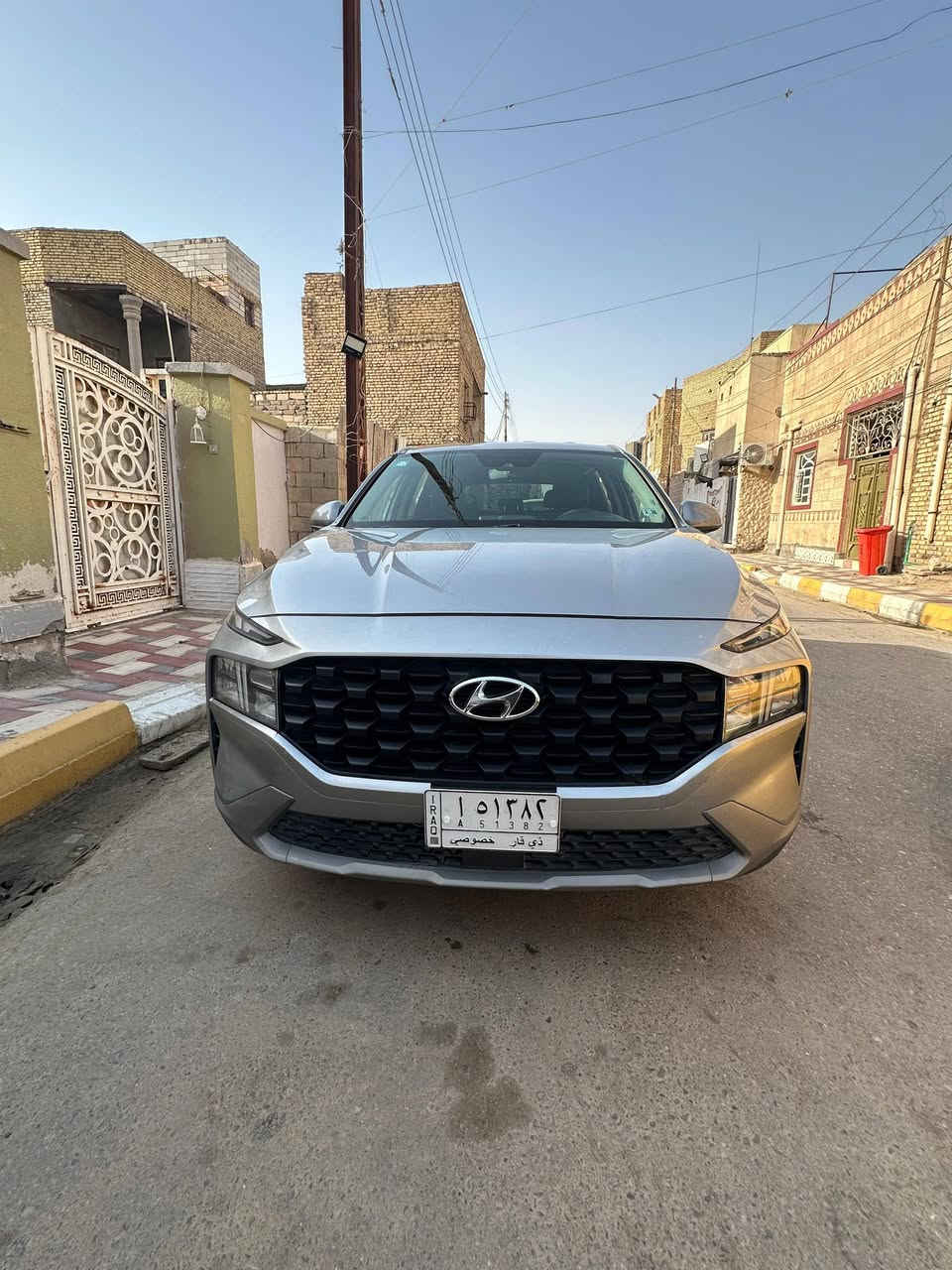 السلام عليكم 
للبيع هيونداي سنتافيا 2021  
سياره نظيفة وارد امريكي بدون حادث تقرير غرق 
وبيهة حادث بالعراق باب خلفي 
محرك 4 سلندر 2500
كاميرا خلفية
شاشة كبيره 
لايت زينون 
قطعتين تبريد 
هاند بريك بصمه 
وضعيات قياده
رقم ذي قار بأسمي تحويل مباشر
سعرهة 210
مكانهة الناصرية 
الموبايل : ***********
