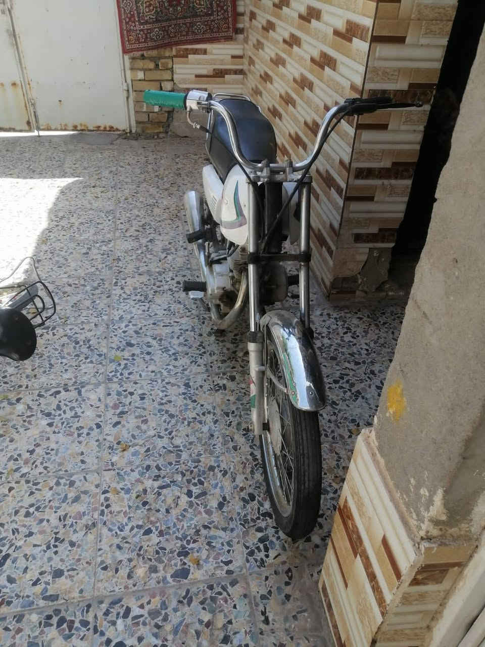 دراجه البيع بدون وراق ب 500 تصل علئ رقم وتدلل ***********
