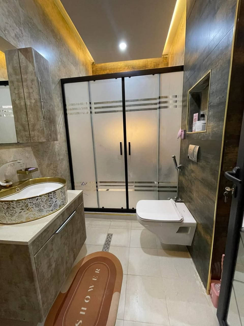 قدم لكم كروب ألين التركي🇹🇷كافة أنواع القواطع الحمامات الزجاجيه التركيه بكافة الاحجام و الالوان🛁و القياسات المطلوبة و الرسوم و النقوش حسب الطلب ماركة تركية 🇹🇷مع ضمان سنتين بعد التركيب و بأسعار تنافسية
📍فرع الأول كركوك /واسطي /سايدين شقق الغاز مجمع البراق

📍فرع الثاني الموصل /صناعه الكرامه للتواصل 

📞***********

📞 *********** 

يوجد توصيل كافه محافظات 😎 

#قواطع #شاور #حمامات #حمام #جام #١٠ #ملم #كركوك #منازل #العراق #قواطع #حمامات #زجاجيات #المنيوم #جام١٠ملم #حمام #مقاولات #العراق #العراق #زجاج #كركوك #كركوك #شاور
