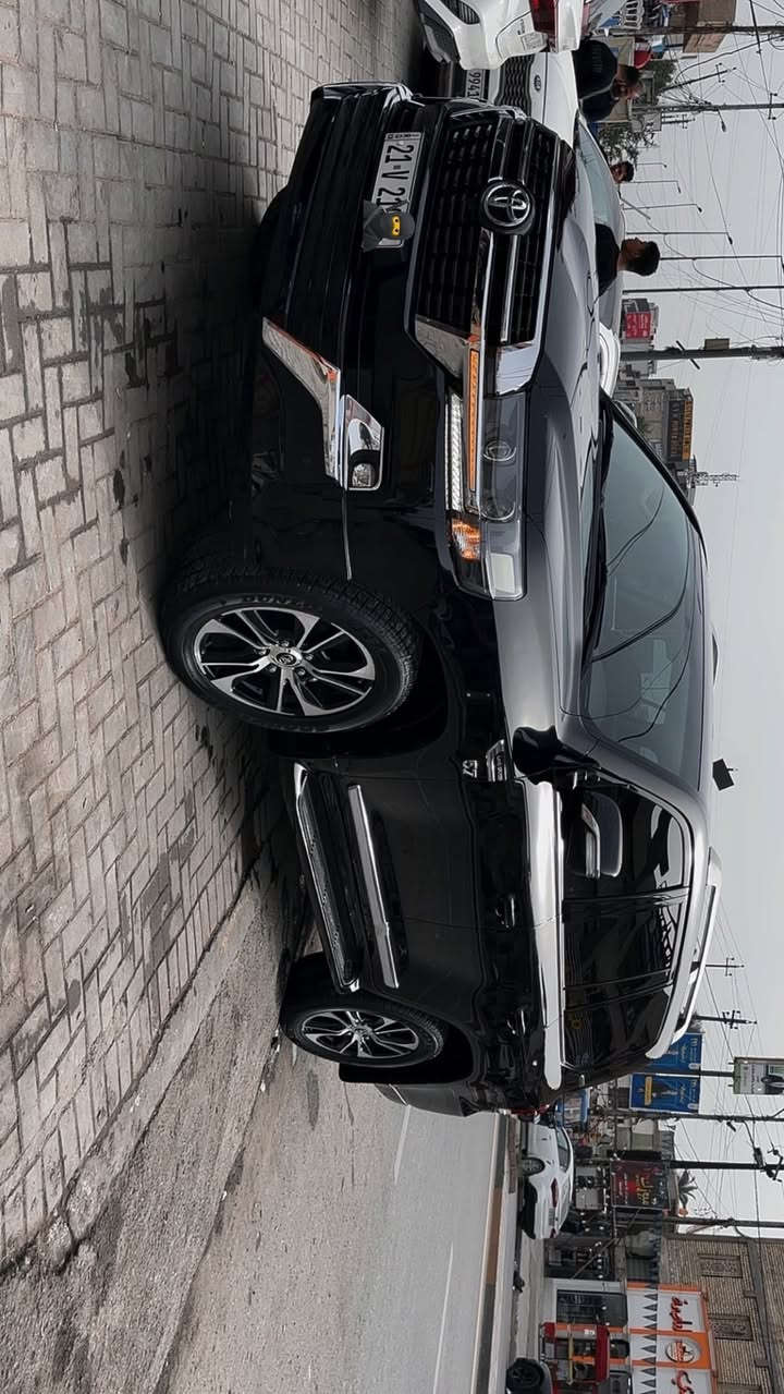 لاندكروزر VX.R2021
السيارة مكفوله كفاله عامه من الصبغ فقط بارد مقدار اقل شبر باب الجنطة 
السياره رقم سليمانيه مميز 
ممشى السيارة 145 الف كيلو 
محرك وكير كفالة من الفتح 
السياره جديدة بمعنى الكلمة 
مواصافات ال VXR معروفه فل حتى جكات 
تصعد وتنزل السيارة 
الاستفسار الاتصال ع الرقم 
***********
