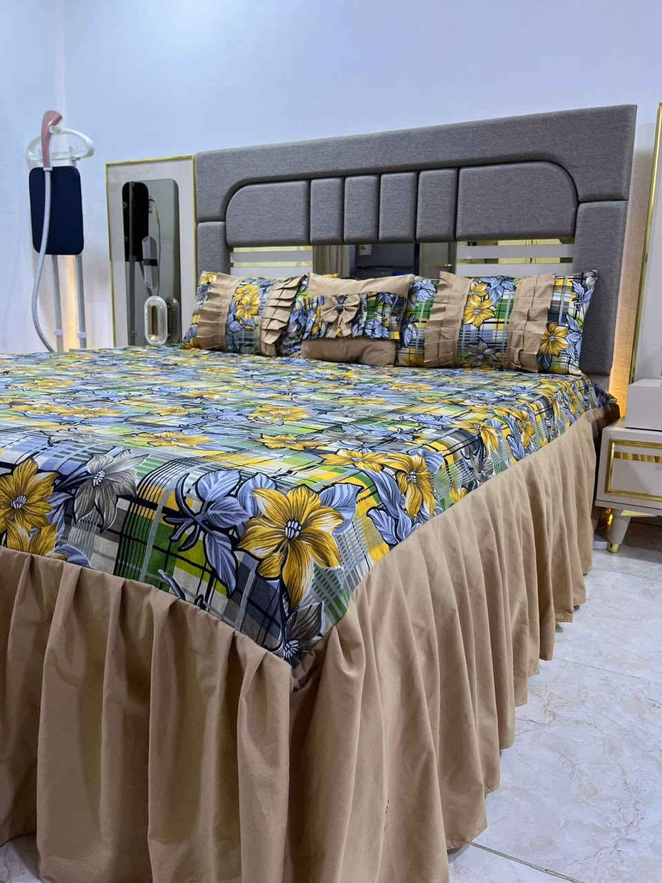 غطوه نفرين درجه اولى
 4 قطع

غطوه نفرين قياس ملكي  📣📣
قياس 250*290

مع2  وجه مخده

1 كوشايه قلب كامله مع الحشوه 

السعر(( 25 الف)) والتوصيل مجاني لجميع مناطق البصره❤🎀 البصرة, العراق


**إذا كنت صاحب هذا الإعلان وتريد حذفه لأي سبب، رجاءا أرسل رسالة إلى الدعم الفني**