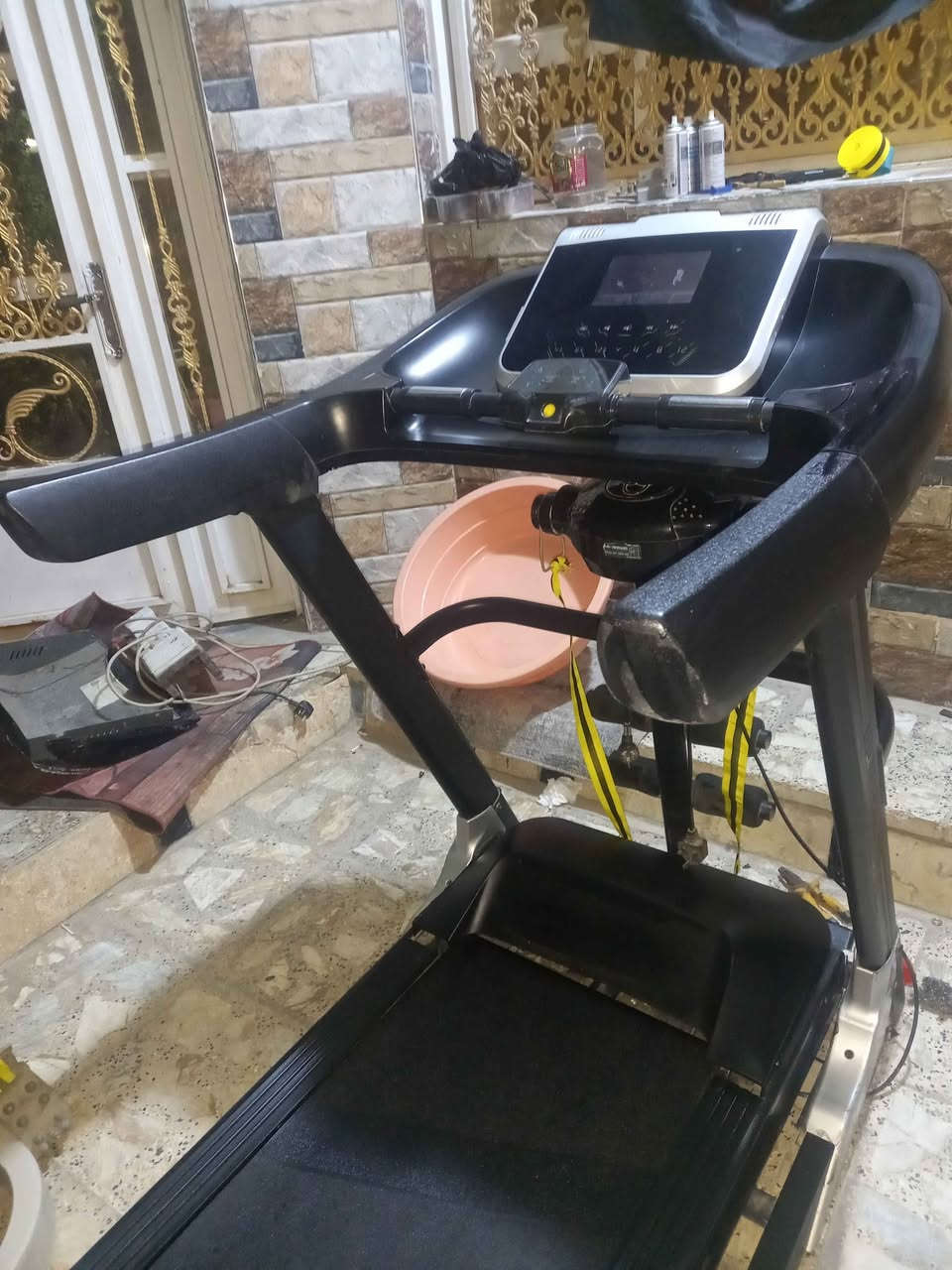 جهاز جري استخدام منزلي نضيف جدا وزن يتحمل ٢٠٠كيلو ضخم جدا يصلح إلى القاعه ونوادي وجمات وزن مفتوح بي حزام تكسير شحوم تدليك جسم كامل موصفات مبي ثري سماعات بلوتوث العنوان بغداد السعر ٣٥٠ Colombo, Sri Lanka


**إذا كنت صاحب هذا الإعلان وتريد حذفه لأي سبب، رجاءا أرسل رسالة إلى الدعم الفني**