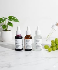 ذا أورديناري فيكو • مقشر AHA30% BHA2% • نياسيناميد10%