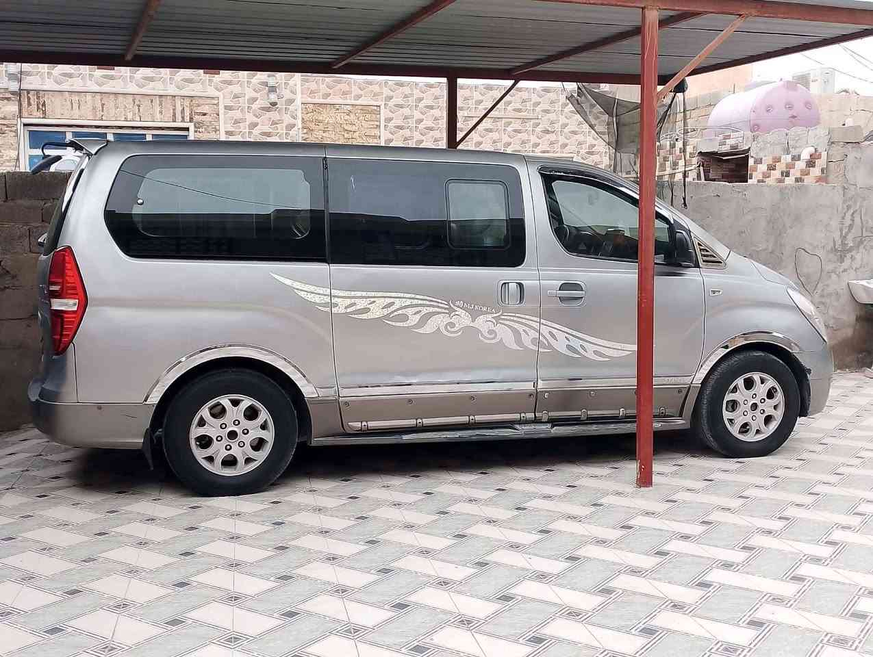 سلام عليكم سياره ستاركس للبيع 2014 مكينه وكير كفاله كاز سياره مجول أصل مكينه جديده حديديه جديده سياره عوزه زوج تايرات الكدام سياره ضربته موضحه بل صور رقم بغداد الماني شرط المدور سياره حلوه أحله من صوره سعره 160 وبيه مجال بصيط مكاني ذي قار قضأ ألدوايه رقمي للتواصل *********** بيع أو مروس ب سياره ستاركس 12/11 وينطي فرق
