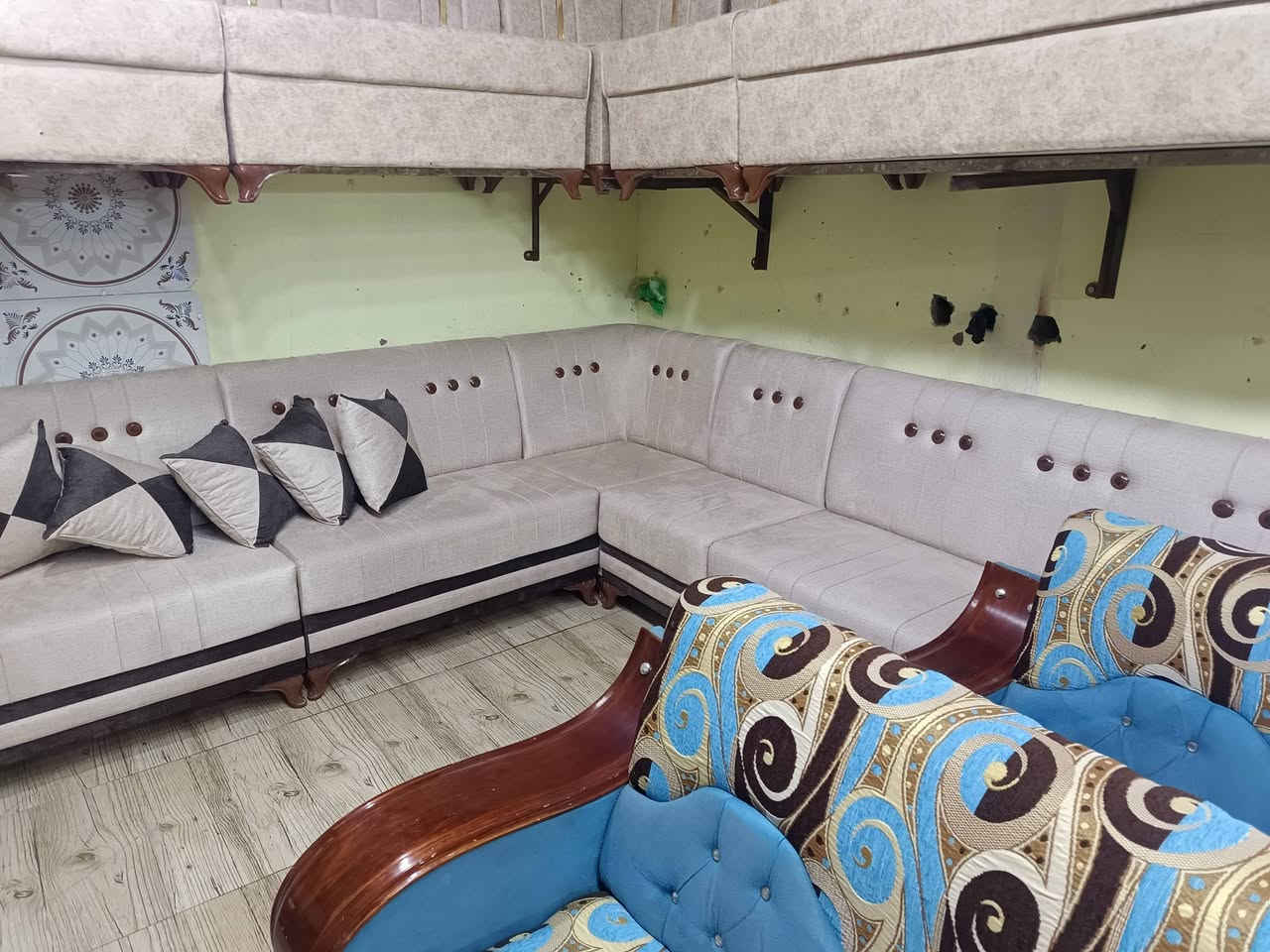 #يقدم معرض نور الامير بتخفيضات 
#التخامه باسعار مناسبه 
#العنوان كوت العزه 
#ملاحظه نستبدل القديم بالجديد مع فرق 
#ويوجد لديناا دوشمه التخامه ودولوين 
#الاستفسار اكثر مراسله الصفحه او تصال بالرقم التاليه 
👈🏻***********
***********👉🏻حيدر البدري 
@اشاره
