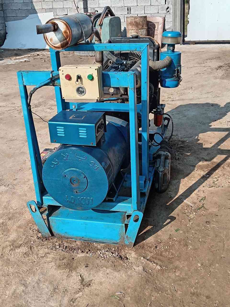 سلام عليكم البيع محرك دايو60حصان مع راس توليد 50kvفيز3 مكينه علئ وضع شركه  شرط لا صرف ولا بخار  مكاني حله جبله هاذه رقمي ٠*********** ملاحظه غير متواجد عل فيس تحياتي للجميع
