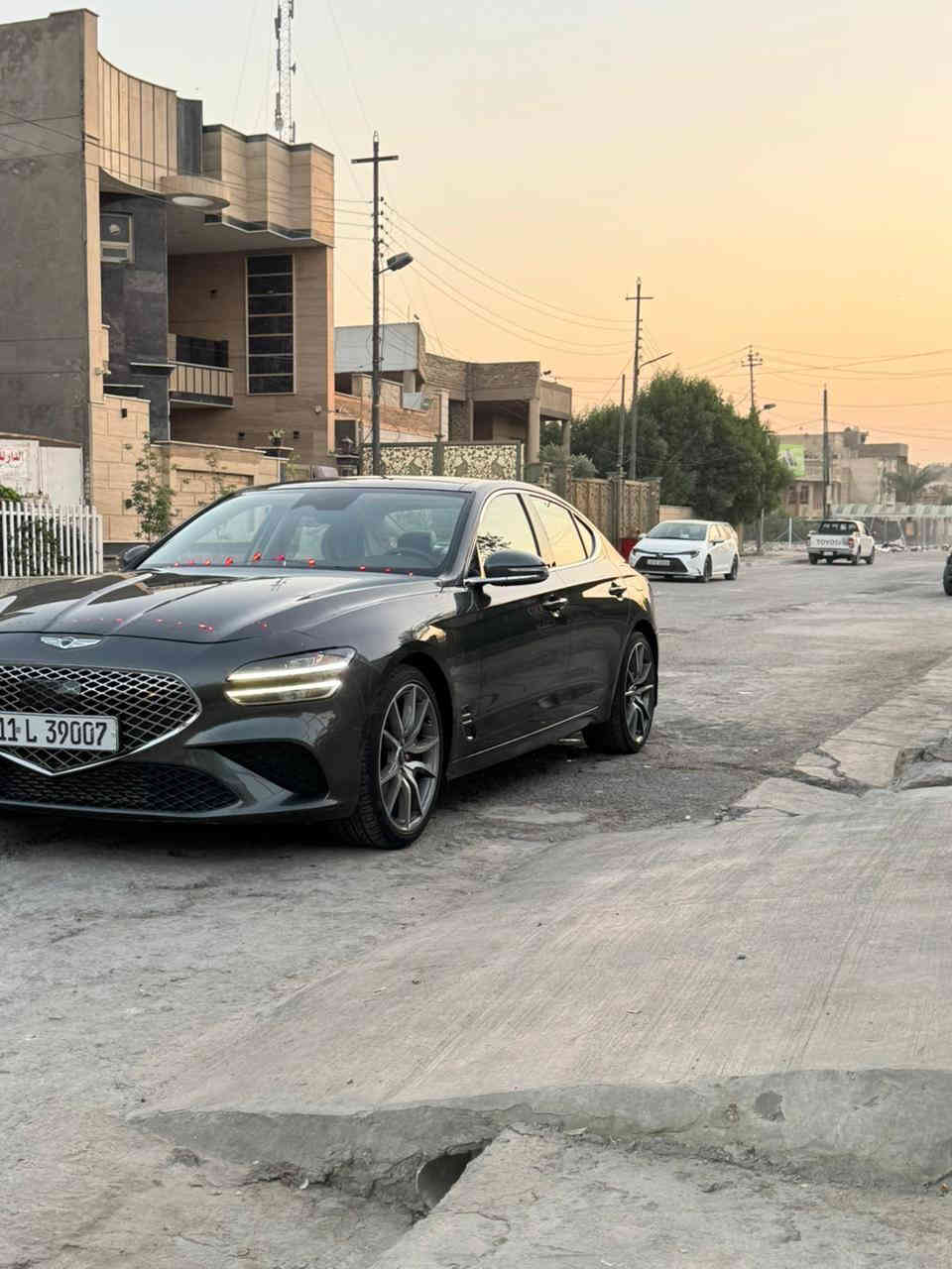 السـلام عـليـكم
GENSIS G70 AWD TURBO 2022 ✈️🔥
مواصفاتهـا : 
• محرك 2.0 4V تيـربو 🦅
• شـاشه 
• تشـغيل عن بعـد 
• فتحـه سقف بانوراما
• كشـنات جلـد 
• كيـر ماوس 
• فـول تحكم
• مري شفط 
• ترحـيب شعار الجنيـسيس عند الاقتراب 
• هنـد بـريك بصمه 
• بصمه ابواب 
• كشن 3 وضيـعات ميموري 
• اوتـو هـولد 
• شفتـات بالستريـن 
• شحن لاسـلكي 
• استيـرن كهرباء
• مـاوس تحـكم بالشـاشه 
• دمام صوت 
• مسـاج بالكشـنات 
• اوتـو ستـوب 
__________________________
الـمكان : بغـداد - الحـبيببه 
☎️ ***********
        ***********
