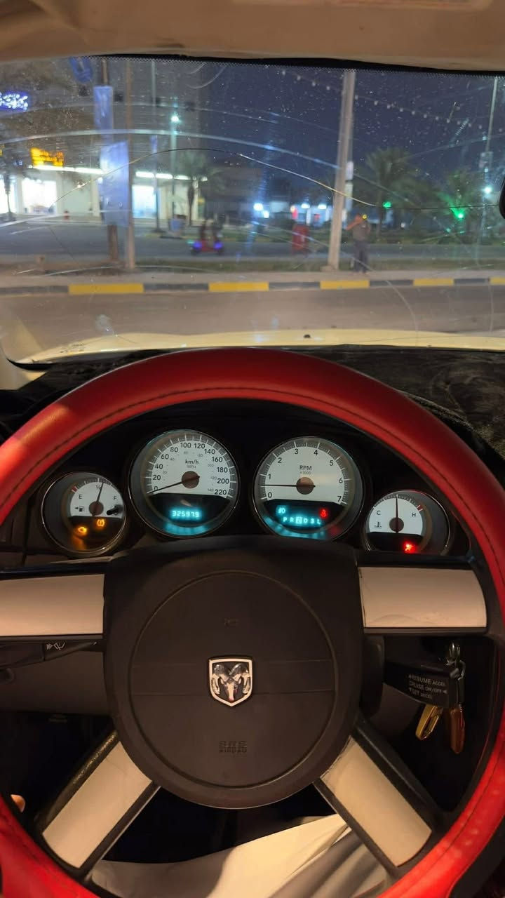 جارجر ادوات للبيع كصه جنطه مكينه 6 سلندر السعر42 السياره جاهزه من كلشي شغل واطلع متومه كامله سنويه ورقم 
العنوان بصره الرقم ***********
