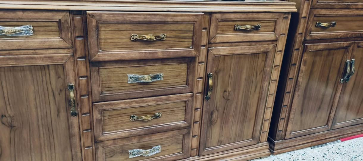 غرفه صاج عراقي 5 ملم شغل درجه اولى غير مستعمله جديد السعر مليونين و100 وبيها مجال
***********
