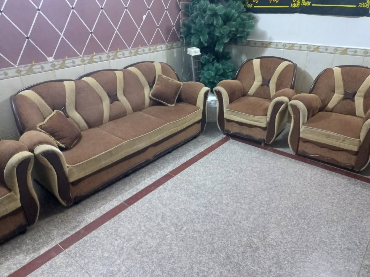 تخم نضيف تسكام 10مقاعد المكان الزهراء نضيف كلش


**إذا كنت صاحب هذا الإعلان وتريد حذفه لأي سبب، رجاءا أرسل رسالة إلى الدعم الفني**