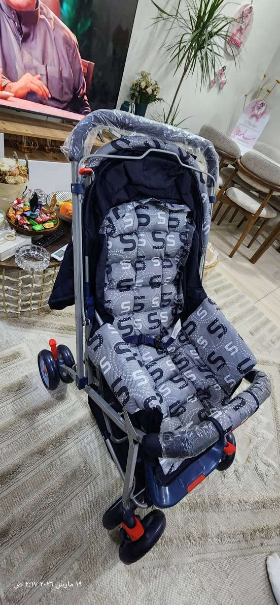 السلام عليكم
عربانة طفل وحجلة للبيع 
جدد غير مستخدمات


**إذا كنت صاحب هذا الإعلان وتريد حذفه لأي سبب، رجاءا أرسل رسالة إلى الدعم الفني**