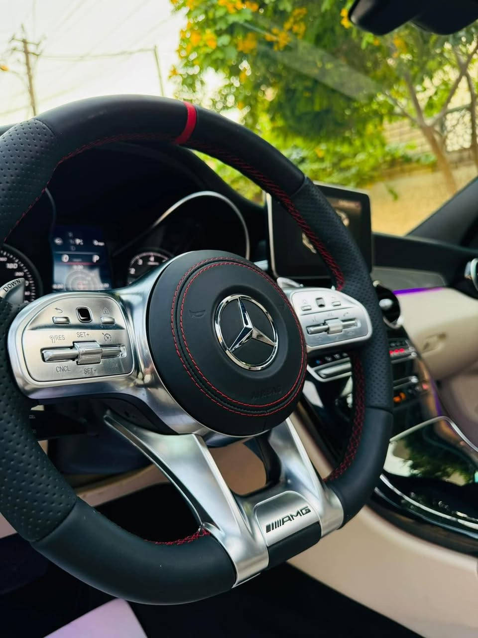 السلام عليكم
ويل حجم 19 هوه التايرات + دركه G للبيع السعر 1000 دولار
***********
